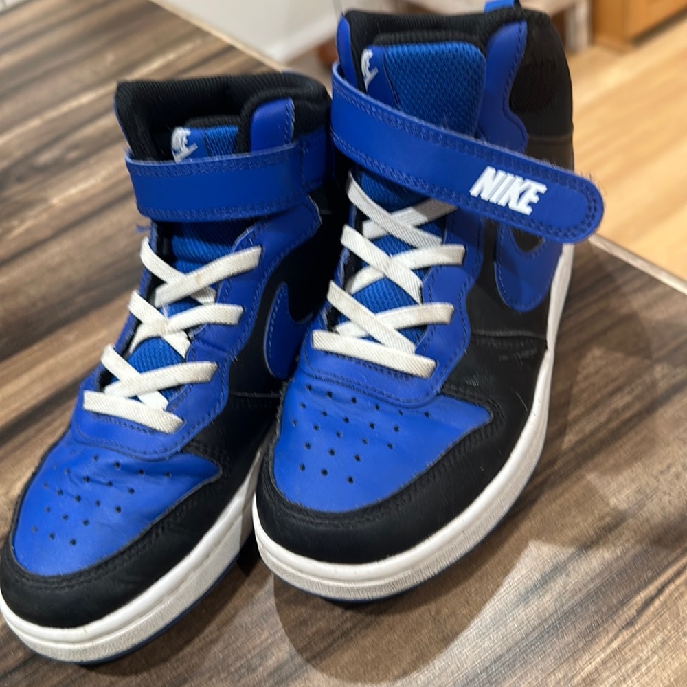 Kids ' Court Borough 2 High Top Sneaker Big  Nike blue - boys size 1.5